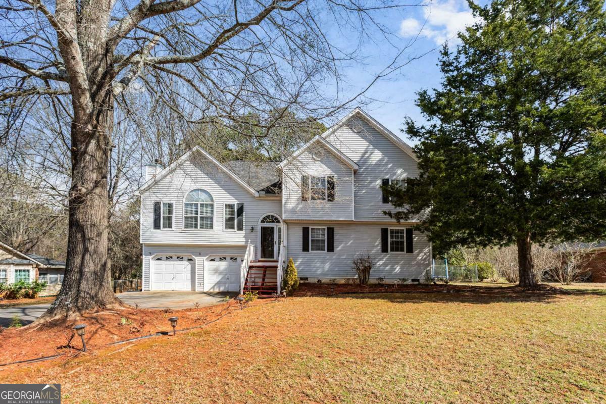 Property Photo: 13 Greystone Lane NW GA 30121