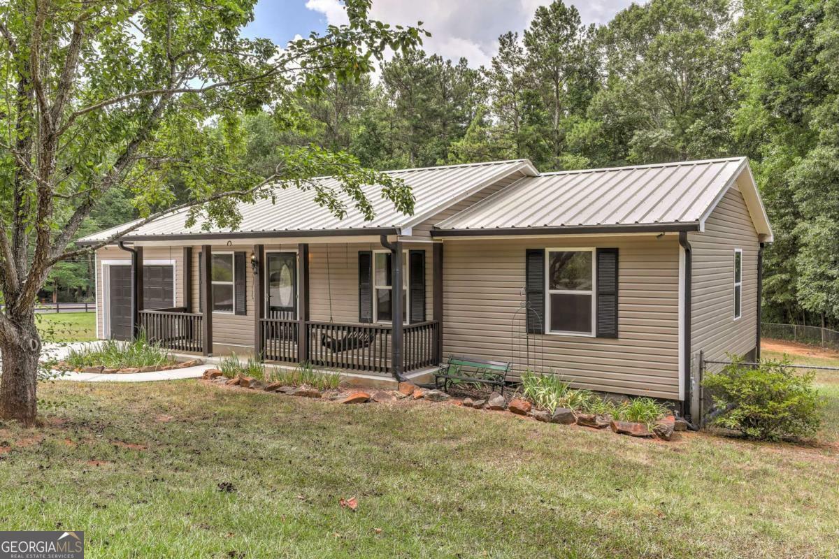 Property Photo:  612 Rich Davis Road  GA 30141 