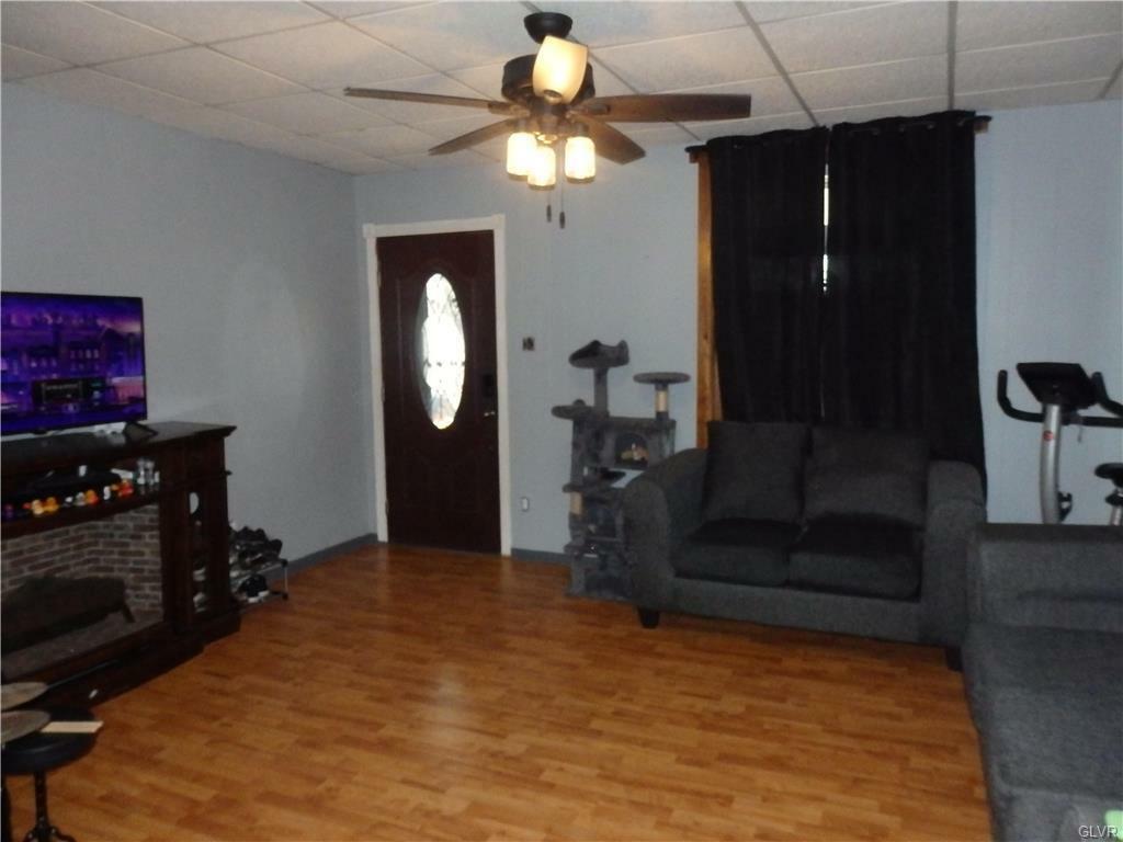 Property Photo:  517 West 5th Street  PA 18073 