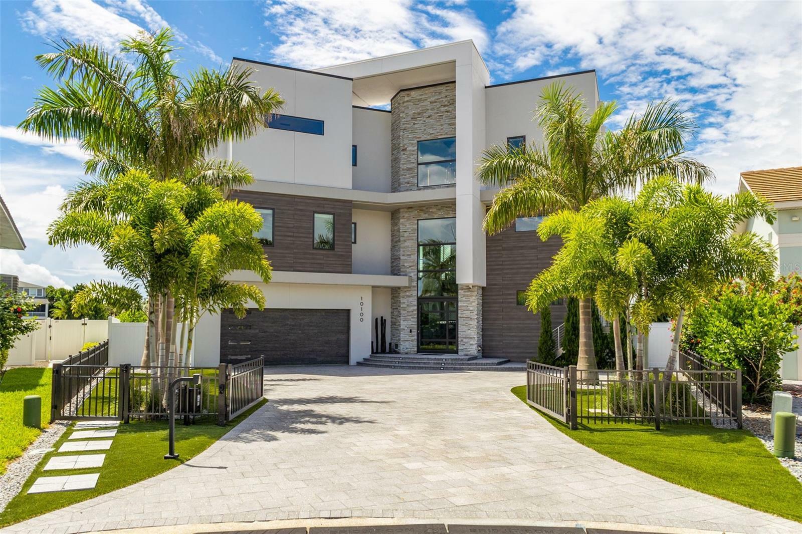 Property Photo:  10100 Tarpon Drive  FL 33706 