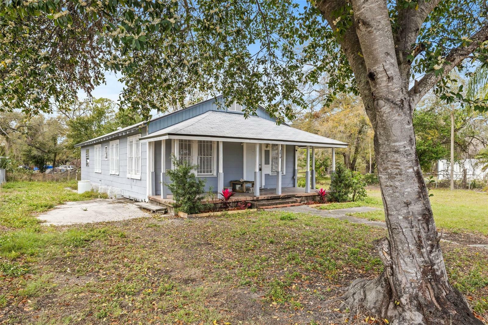 Property Photo:  3814 N 48th Street  FL 33605 