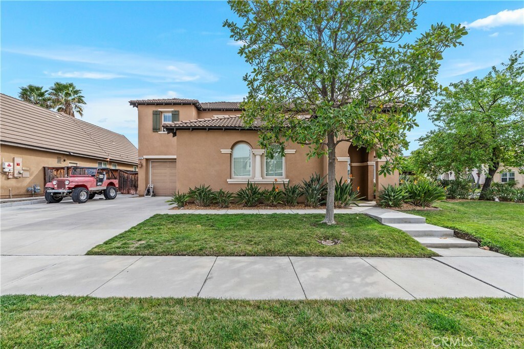 Property Photo:  32347 Hearth Glen Ct. Court  CA 92596 