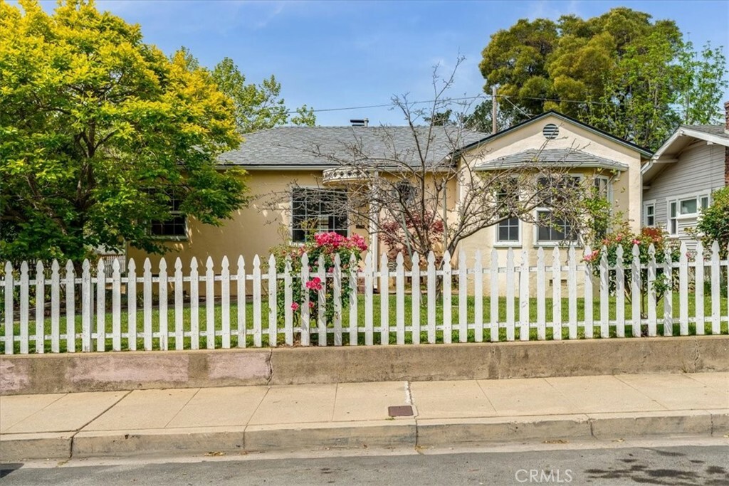 Property Photo: 551 Hathway Avenue CA 93405