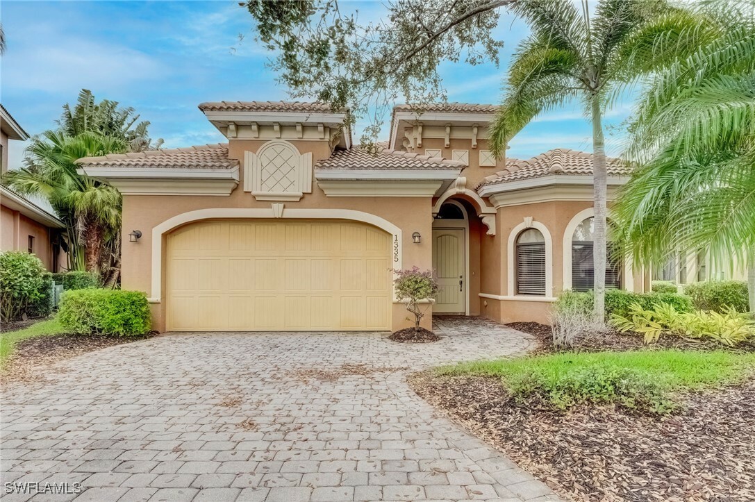 Property Photo:  1335 Andalucia Way  FL 34105 