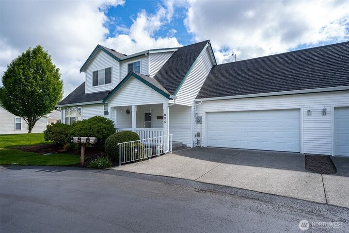 Property Photo: 904 Landing Way WA 98531