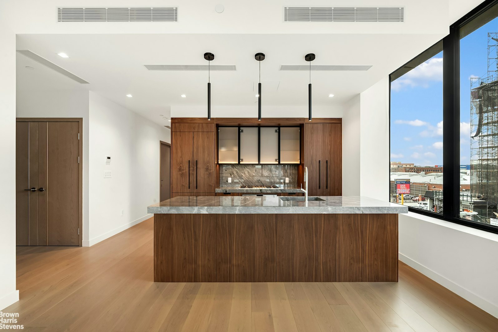 Property Photo: 6 Garfield Place 405 NY 11215