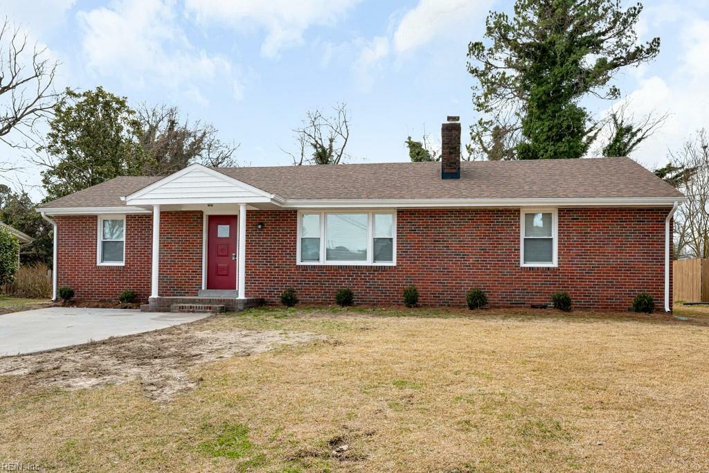 Property Photo: 47 Rivercrest Dr VA 23701