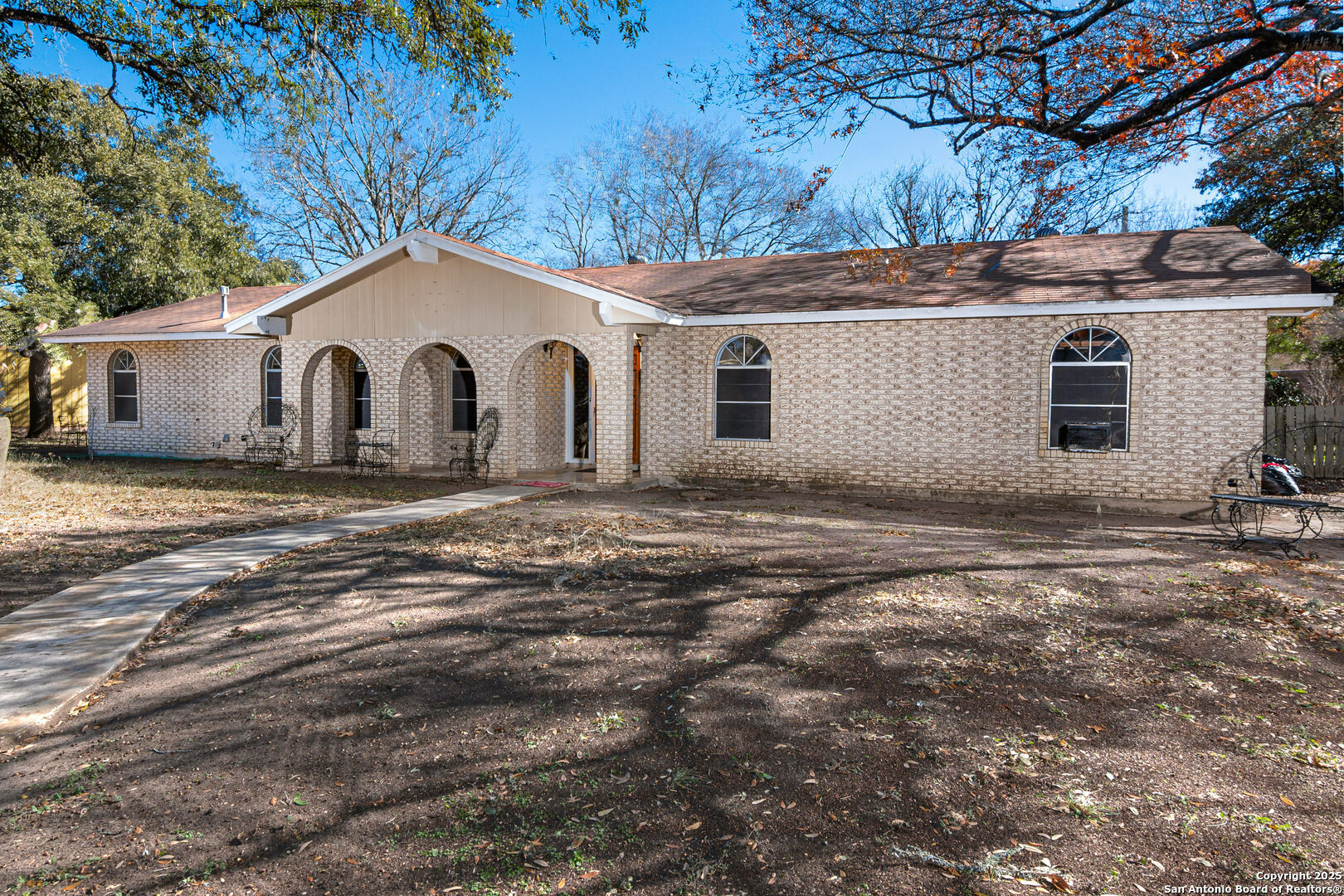 Property Photo:  1653 Driftwood  TX 78155 