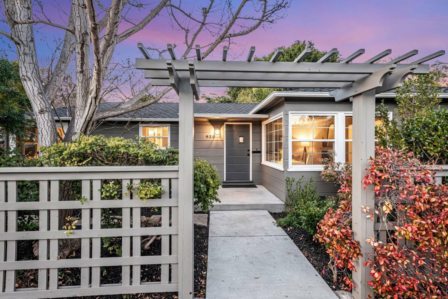 Property Photo: 938 Boyce Avenue CA 94301
