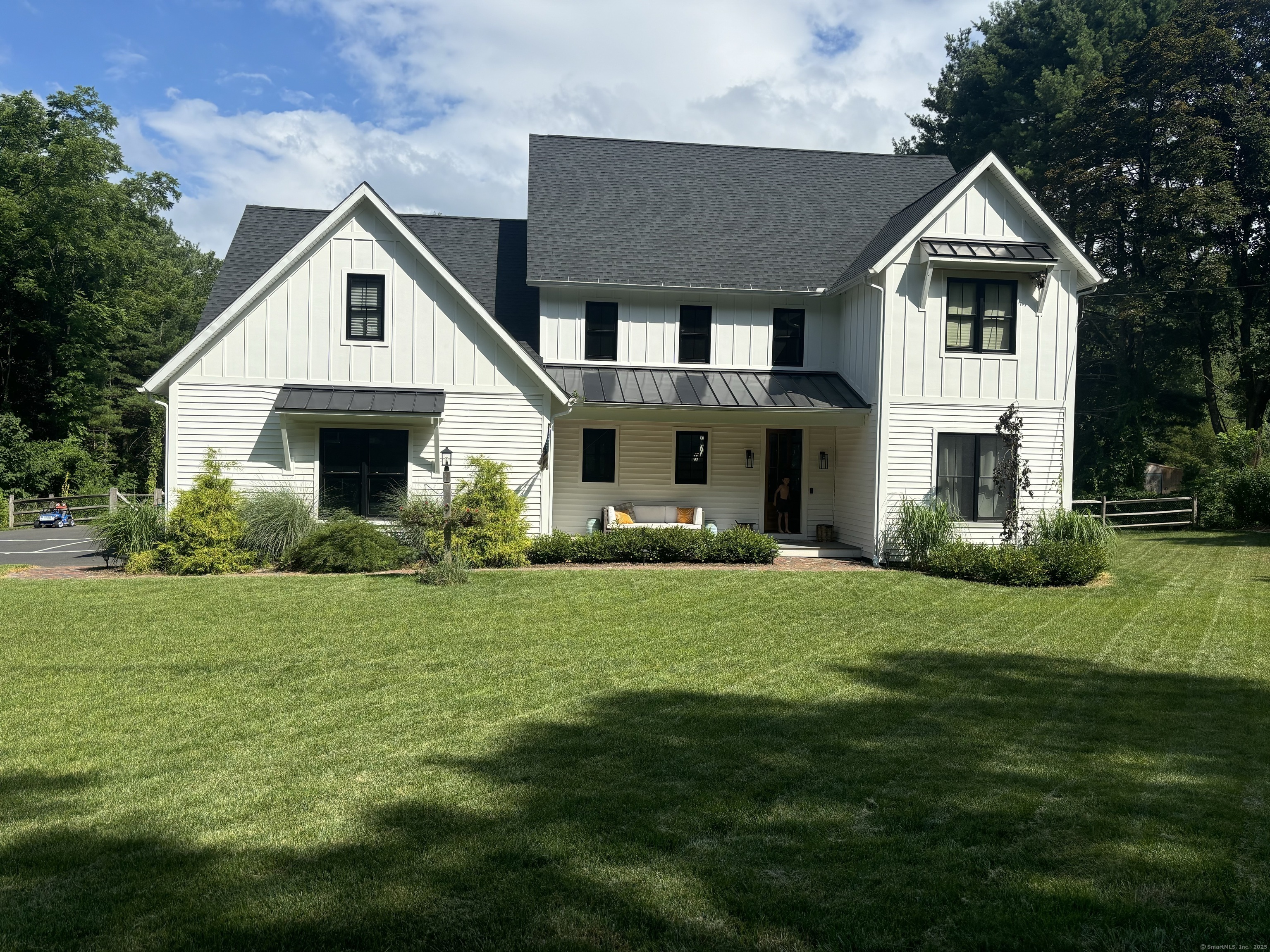 224 Arch Road  Avon CT 06001 photo