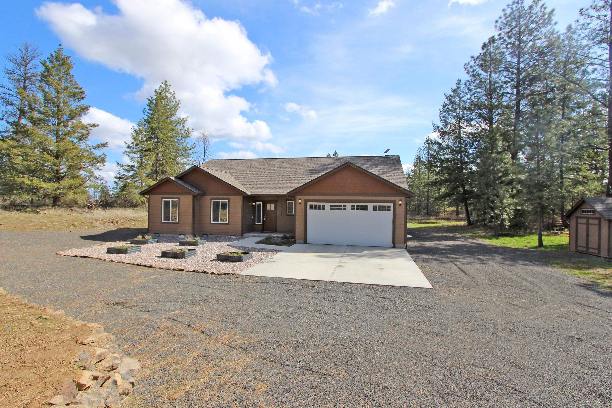 17712 W Burnett Rd  Nine Mile Falls WA 99026-9757 photo