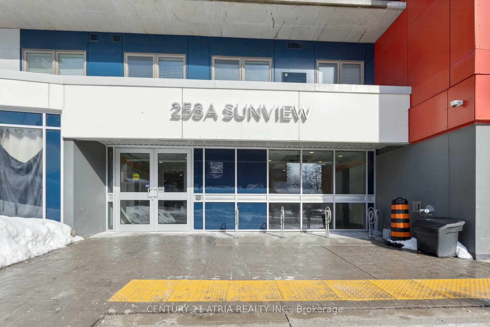 Property Photo: 258A Sunview Street 1615 ON N2L 0H6