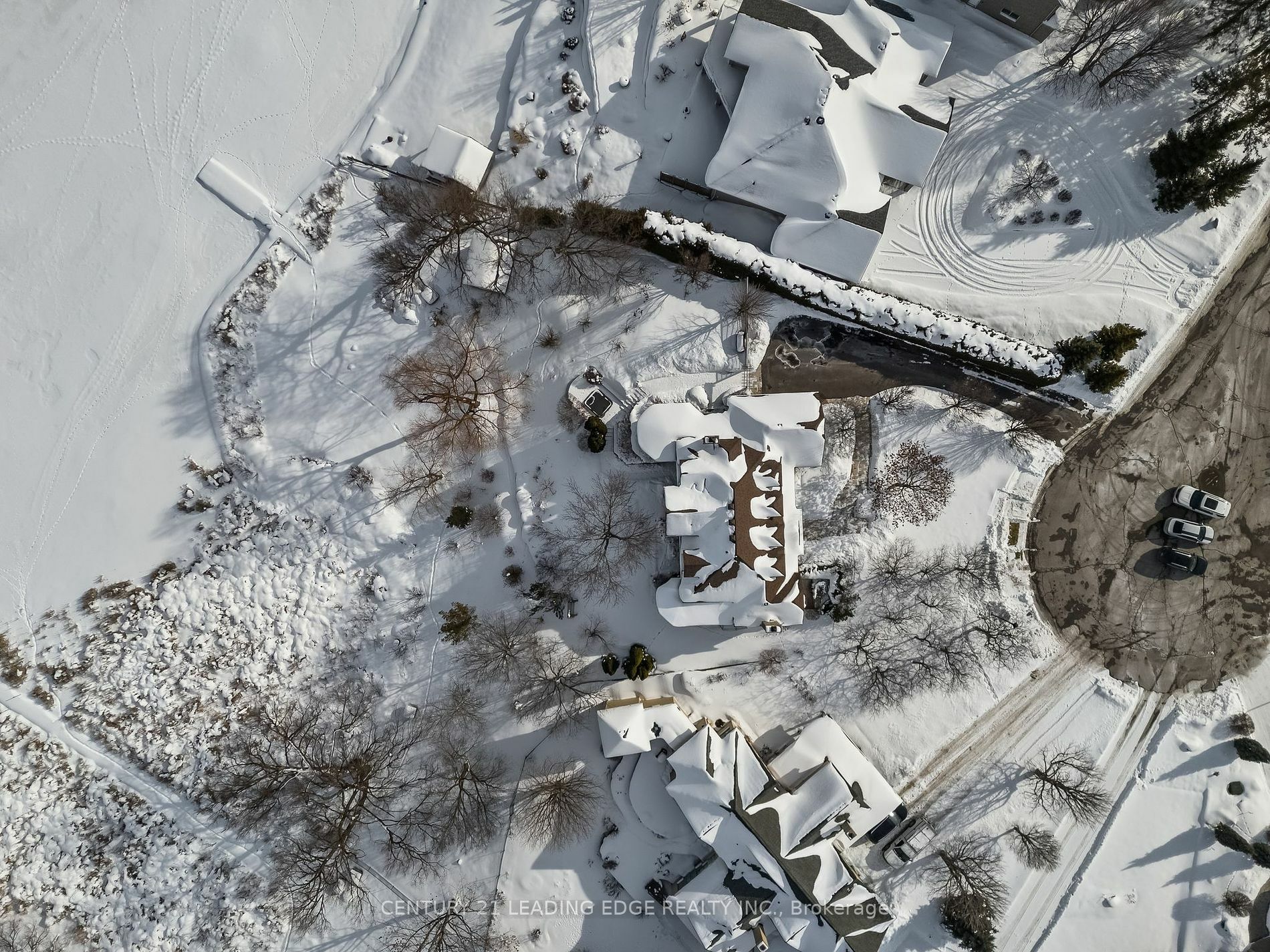 Photo de la propriété:  22 William Booth Cres  ON K9V 6E1 