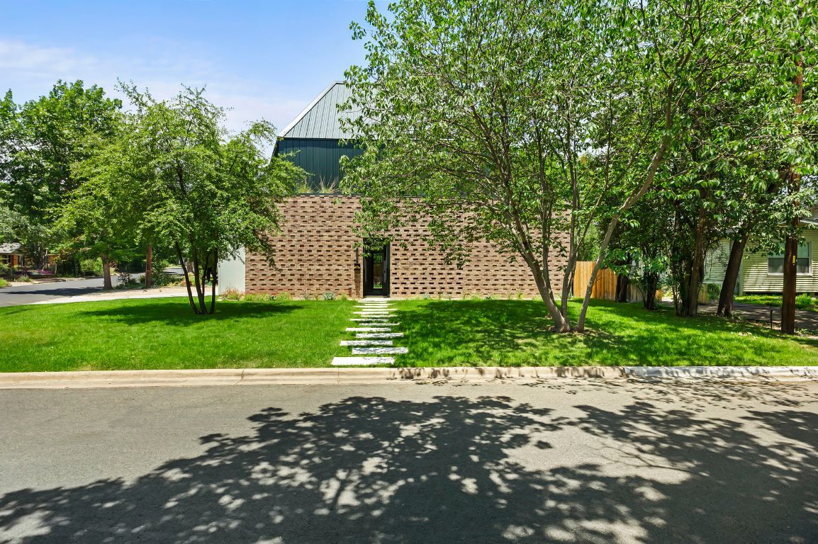 Property Photo: 1604 Garner Avenue TX 78704