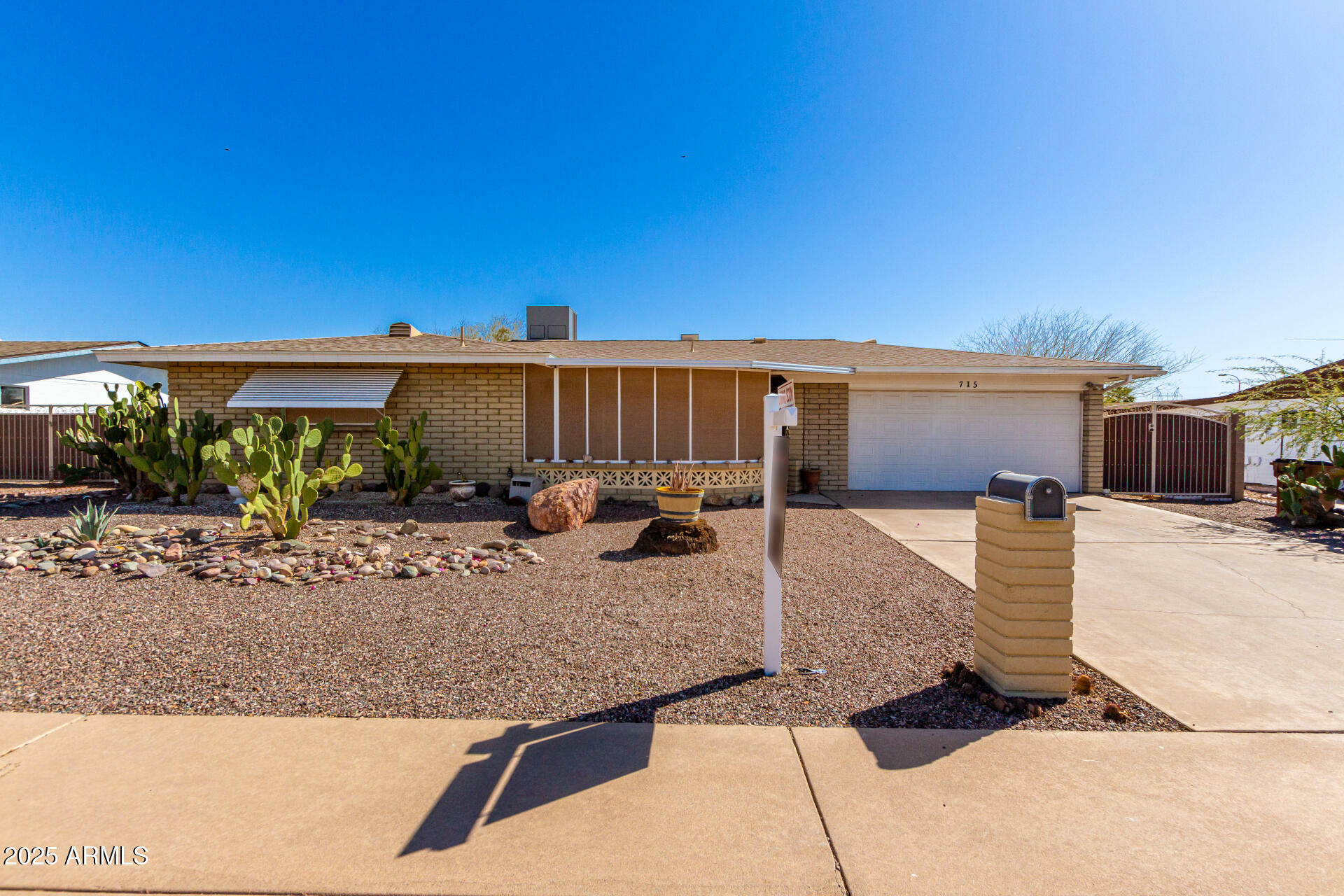 Property Photo:  715 N 65th Place  AZ 85205 