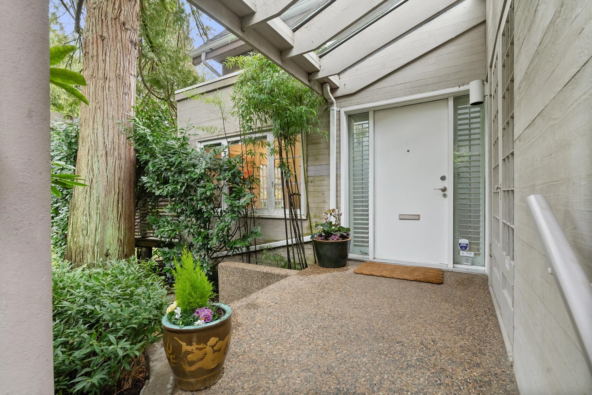 Property Photo:  2850 W 47th Avenue  BC V6N 3N6 