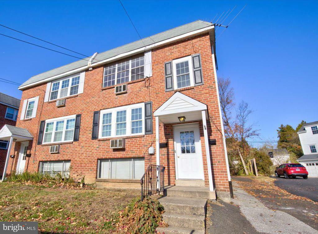 Property Photo:  9 Glenn Circle  PA 19038 