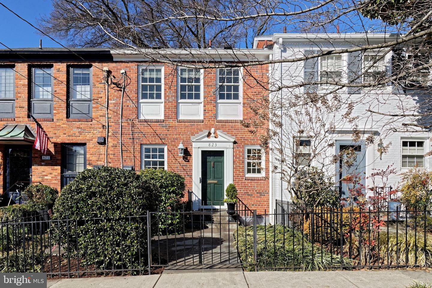 Property Photo:  823 S Fairfax Street  VA 22314 