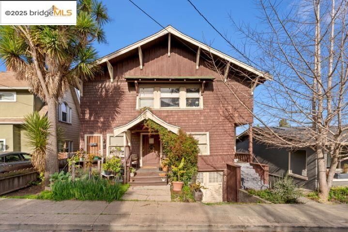 Property Photo: 3537 Kempton CA 94611