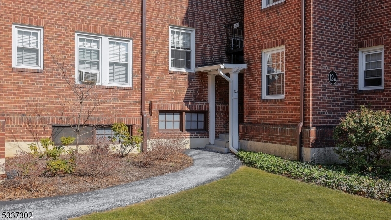 Property Photo:  217 Prospect Ave 4B  NJ 07016 