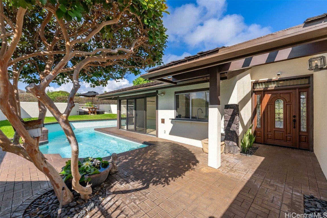 7704 Kalohelani Place  Honolulu HI 96825 photo