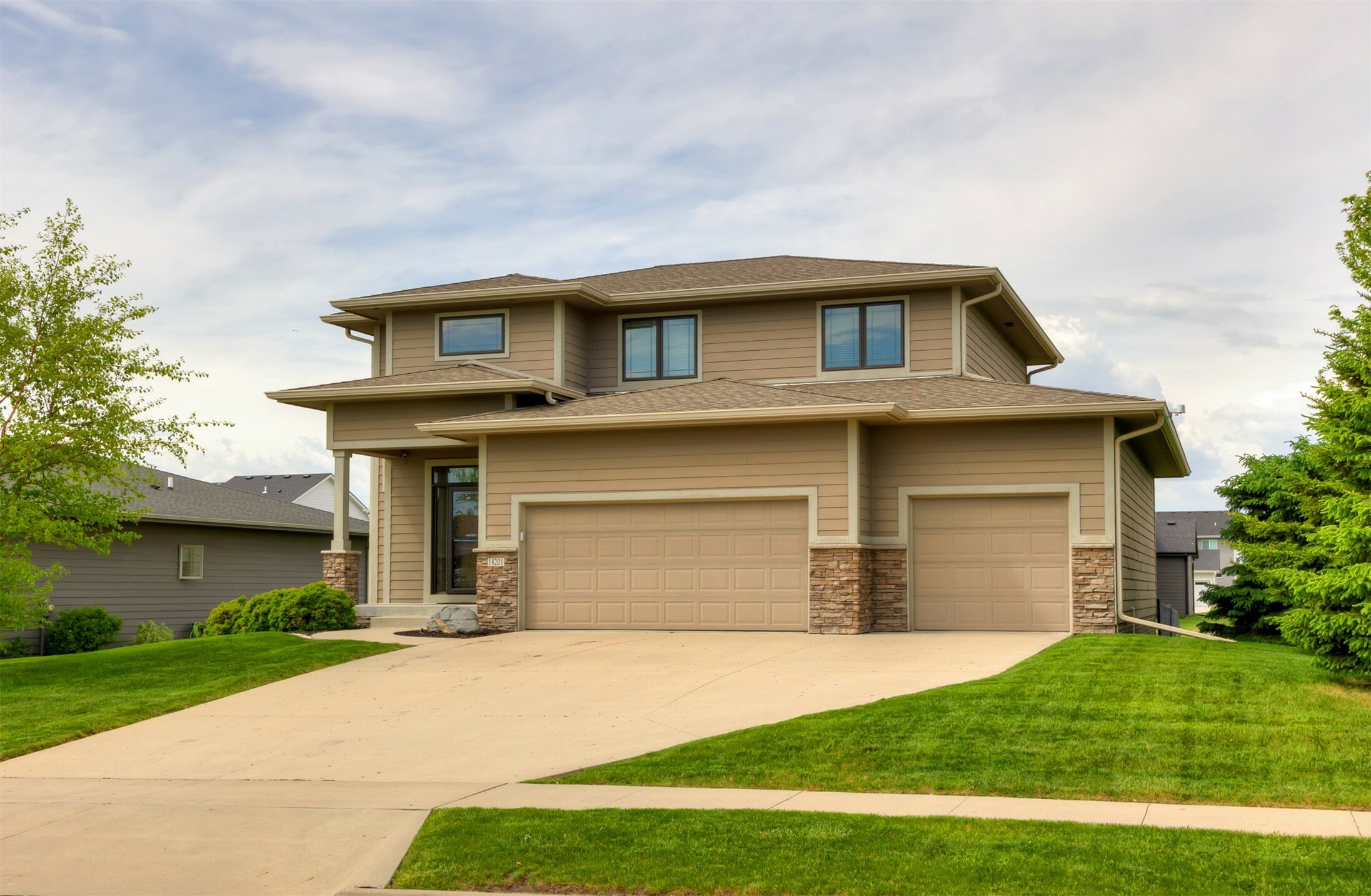 Property Photo: 14201 Brookview Drive IA 50323