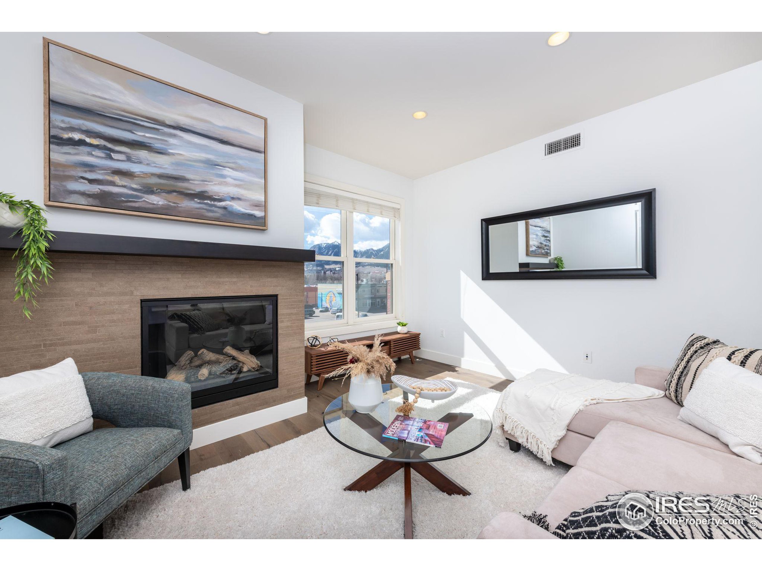 Property Photo:  3301 Arapahoe Ave 316  CO 80303 