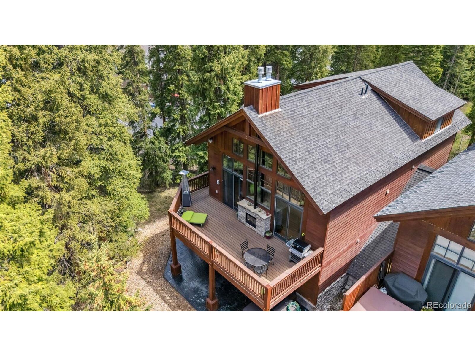 Property Photo: 960 Whispering Pines Ln CO 80424