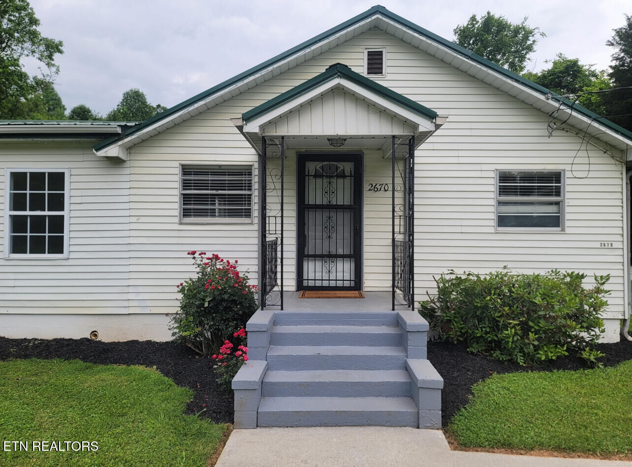 Property Photo: 2670 Ellejoy Rd TN 37886