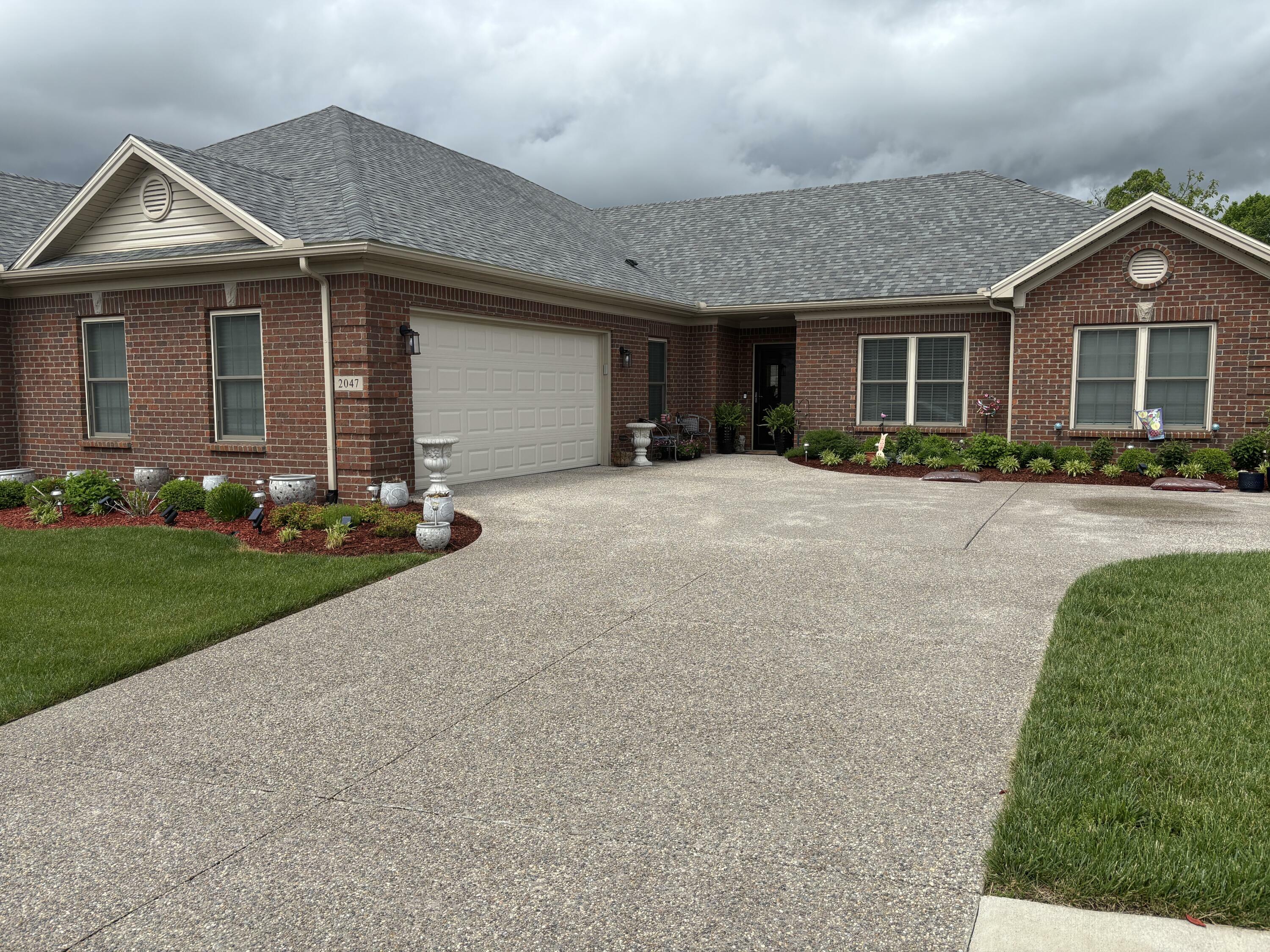 Property Photo: 2047 Berry Hill Drive KY 40601