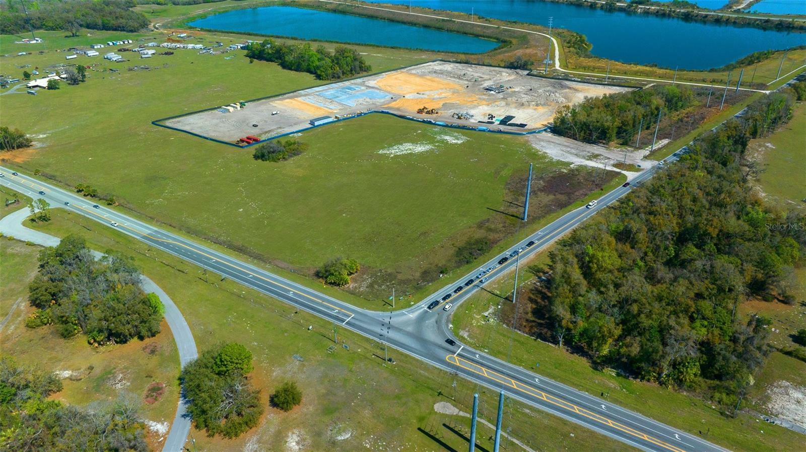 Property Photo: 178 N US 301 FL 33585
