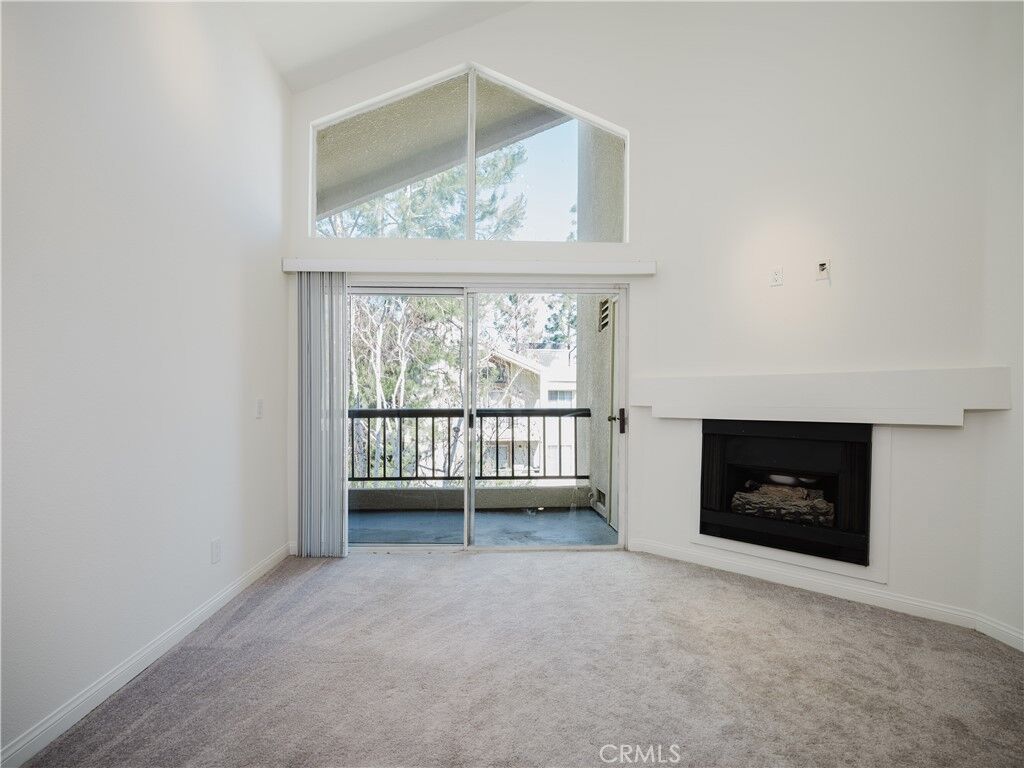 Property Photo:  5520 Owensmouth Avenue 308  CA 91367 