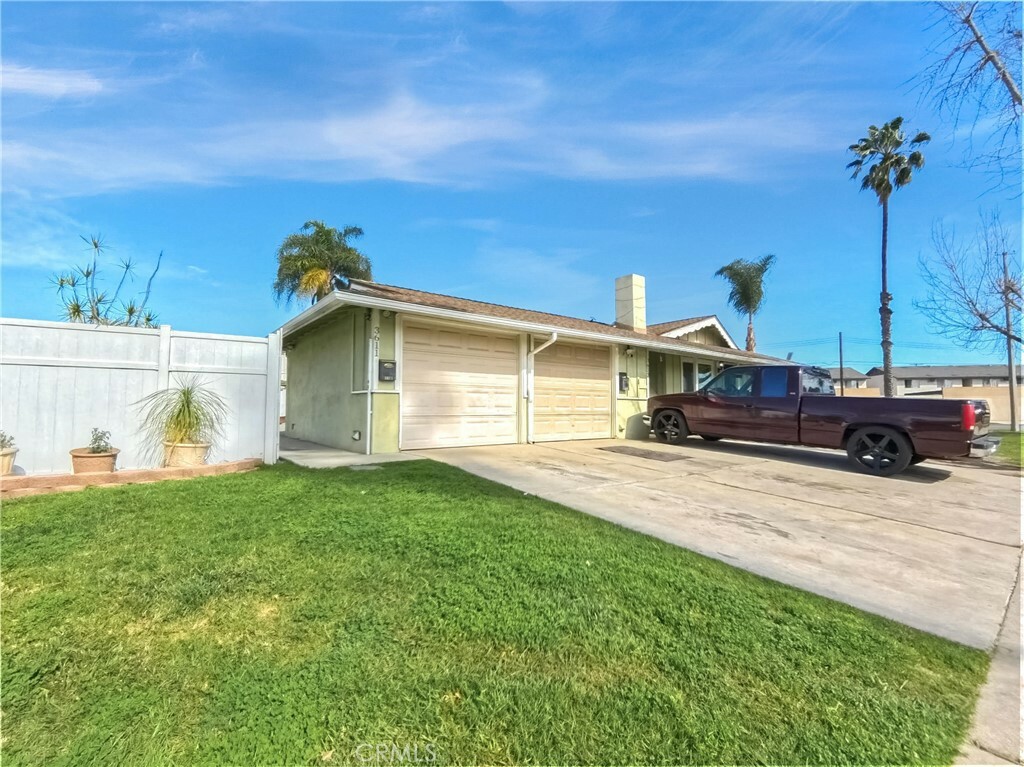 Property Photo: 3613 W Marian Way CA 92804