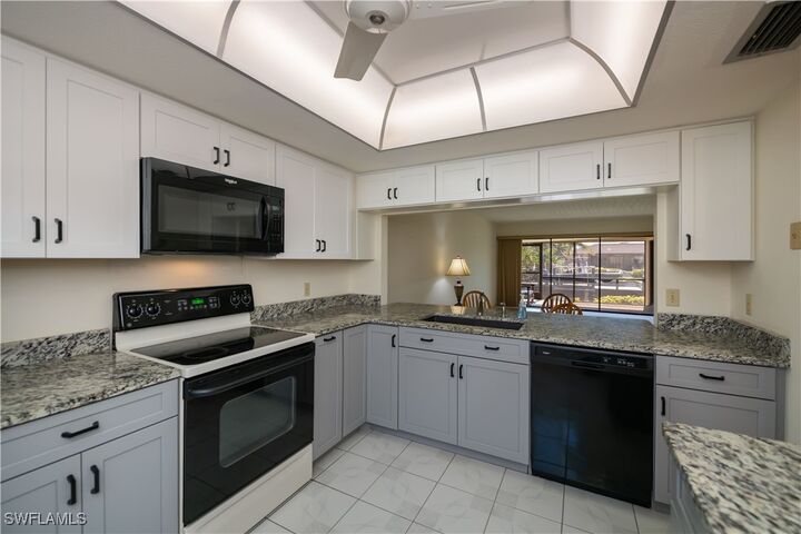 Property Photo:  232 Cape Coral Parkway E 105  FL 33904 