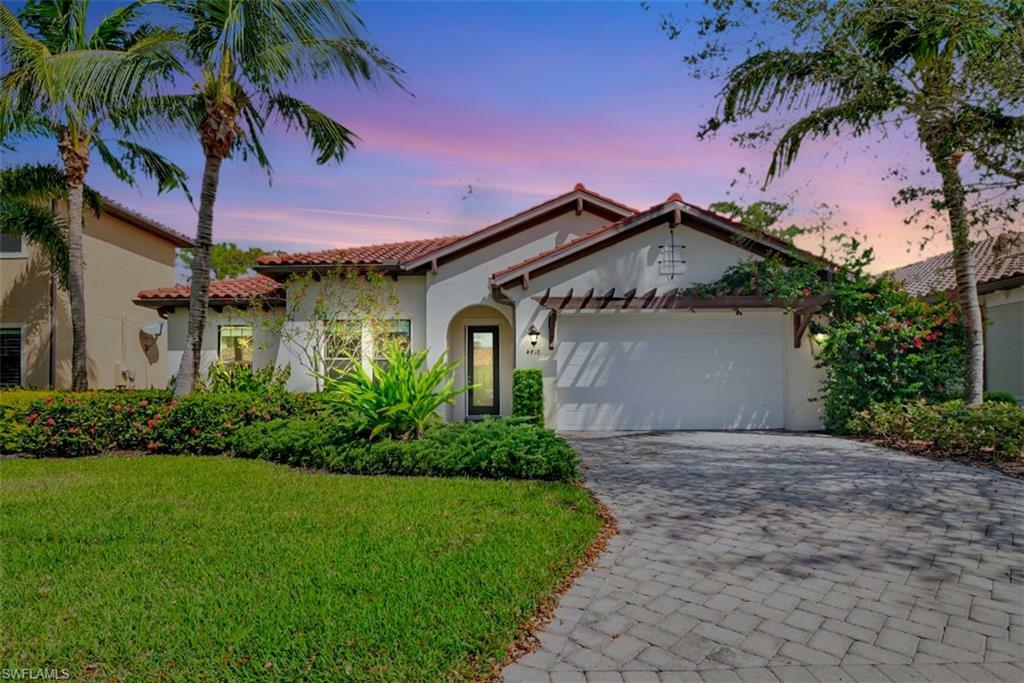 Property Photo: 4418 Tamarind Way FL 34119