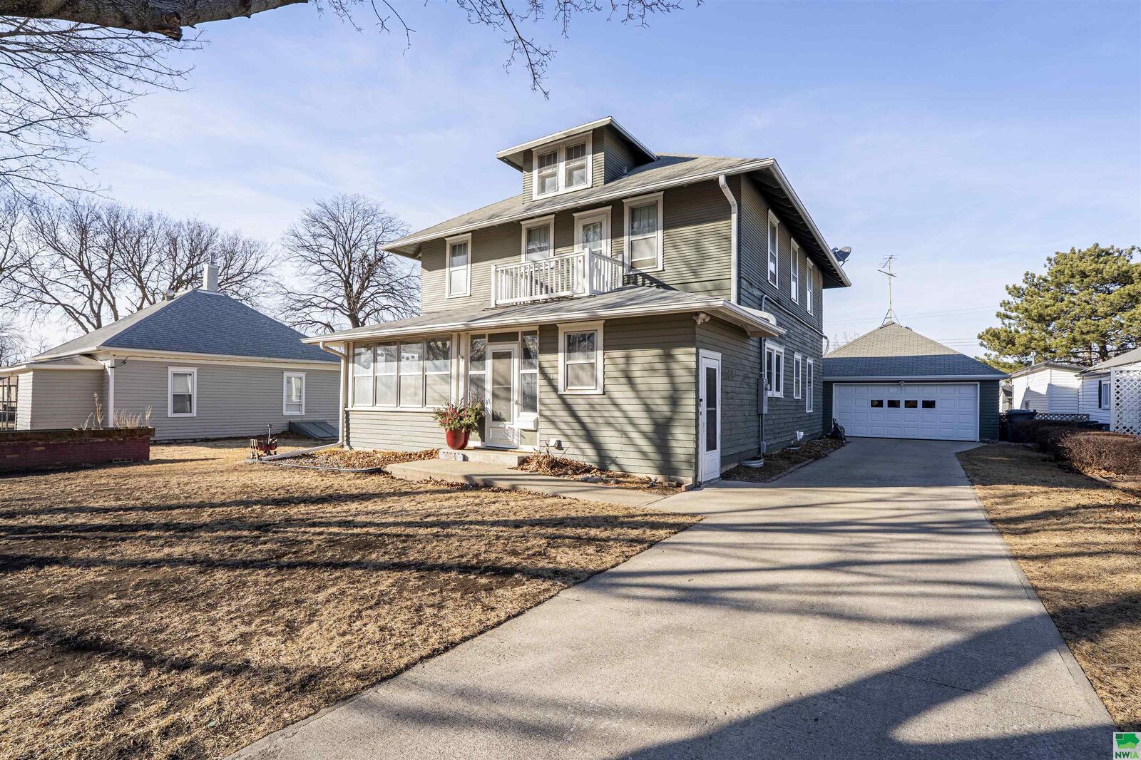 Property Photo: 321 7th St SW IA 51031