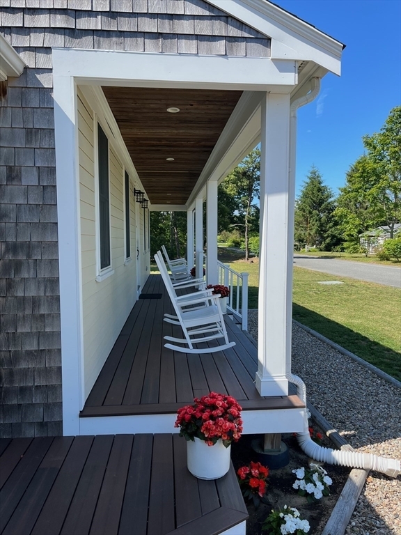 Property Photo:  9 Country Lane  MA 02639 