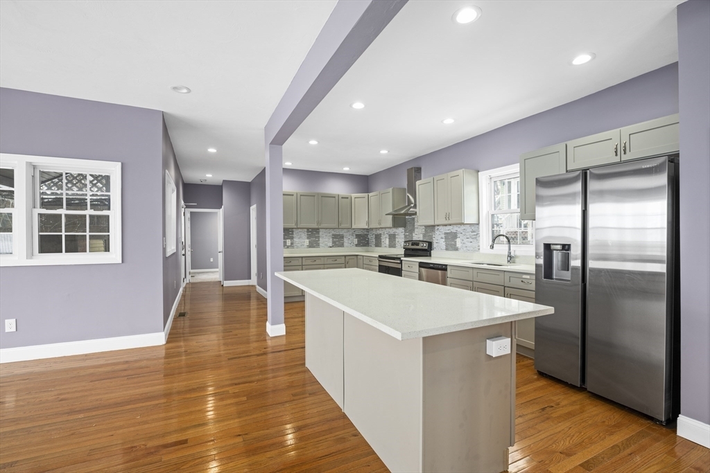 Property Photo:  7 Montague Street  MA 01603 