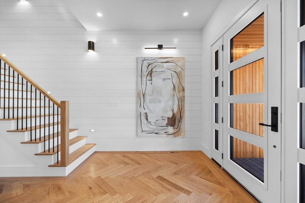Property Photo:  4 Maryvale Road  MA 01803 