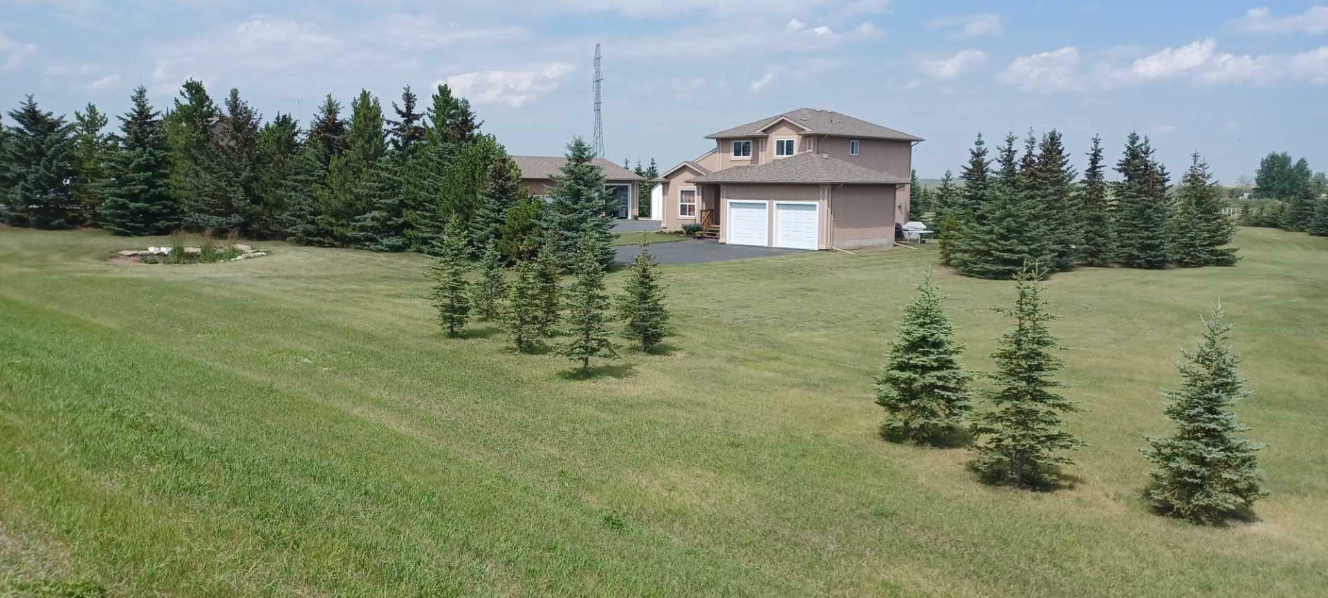 Property Photo: 400 Shore Drive AB T2M 4L5