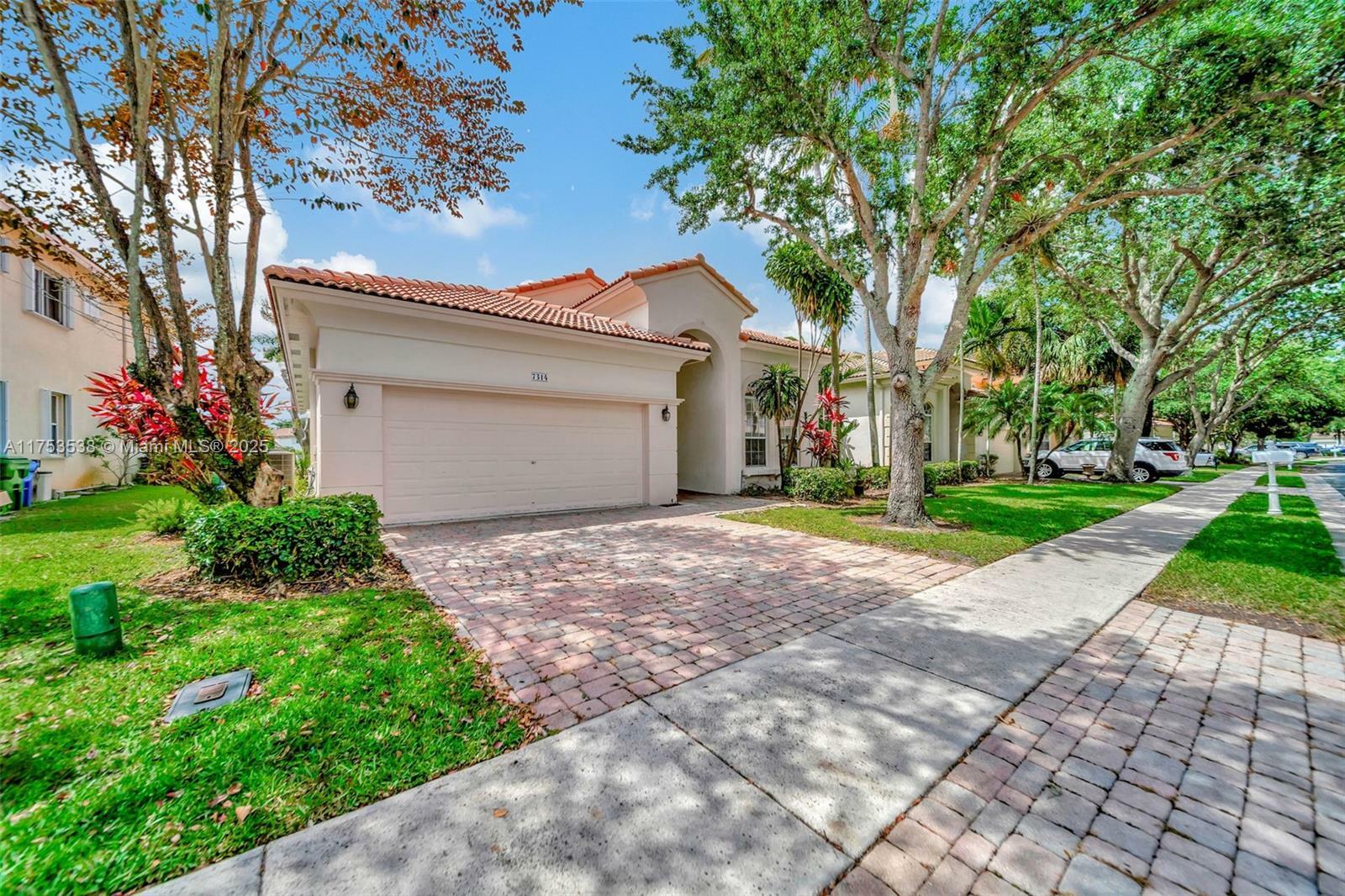 7314 NW 19th Ct  Pembroke Pines FL 33024 photo