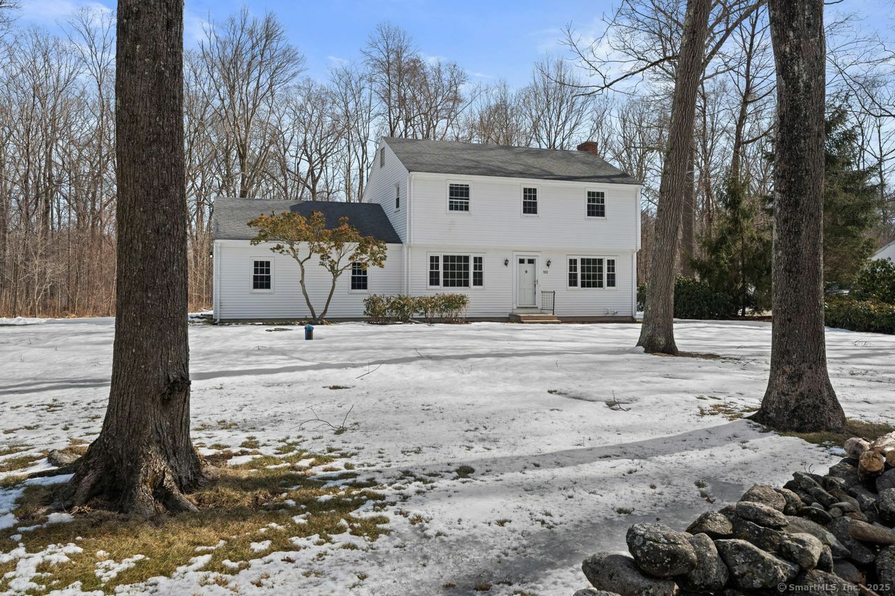 Property Photo:  102 Ridge Road  CT 06443 