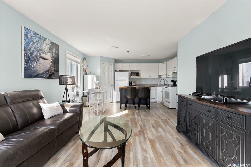 Property Photo: 3335 Quance Street E 100 SK S4V 3G4