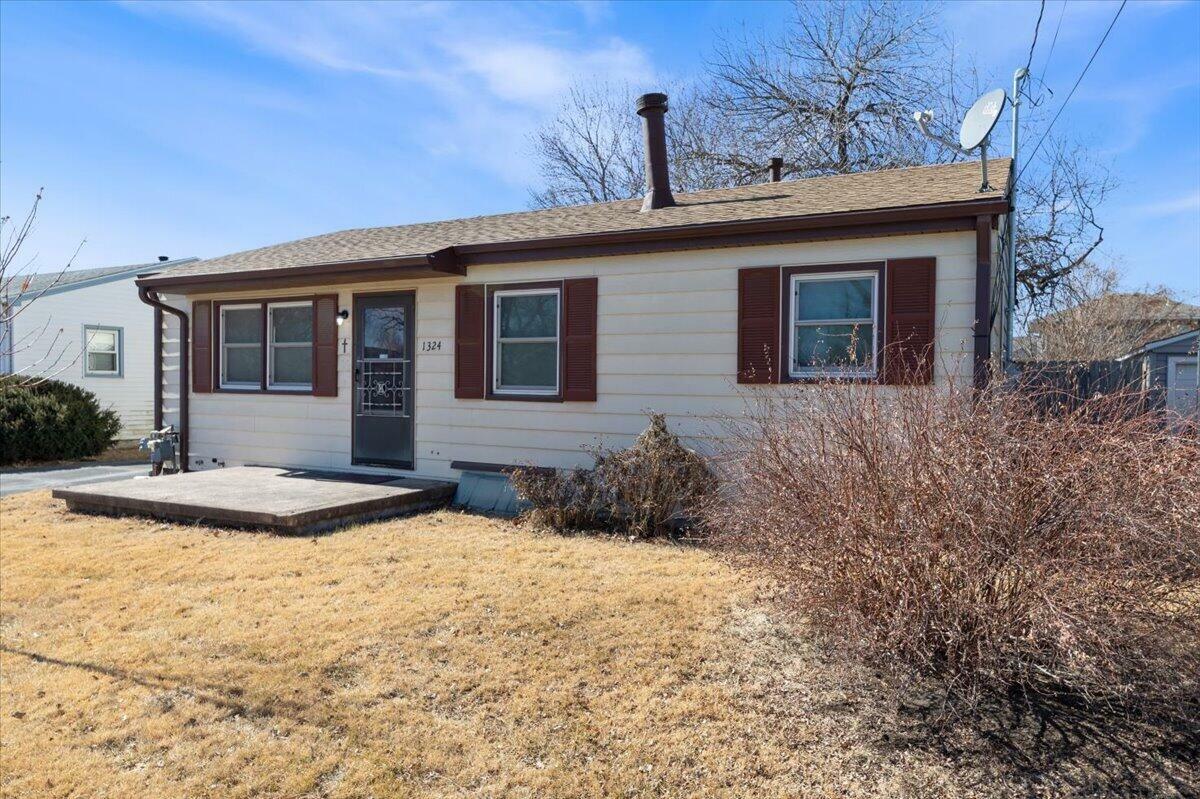 Property Photo:  1324 N 22nd  Street  IA 51501 