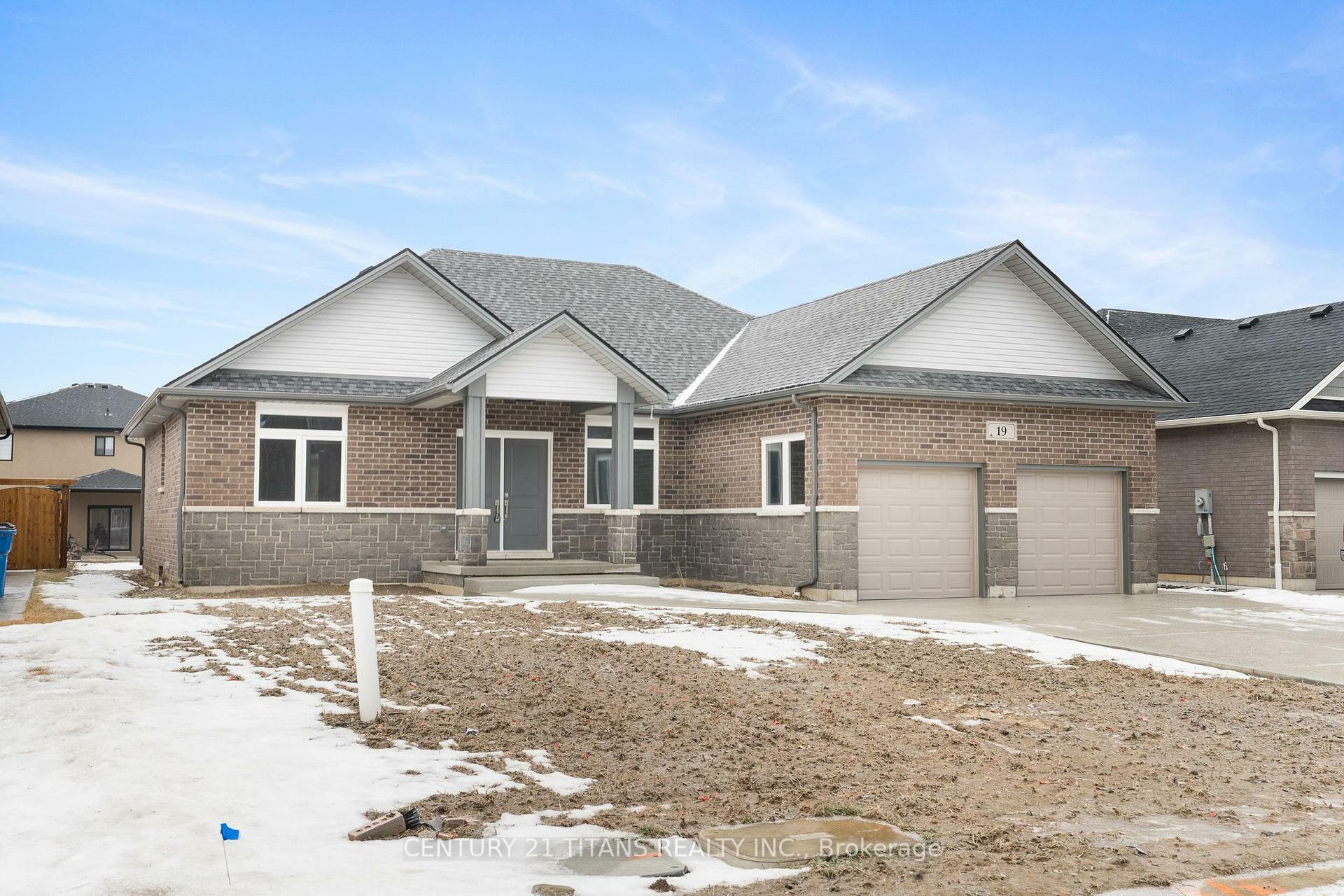 Property Photo: 19 Tracy Dr ON N7M 6G2