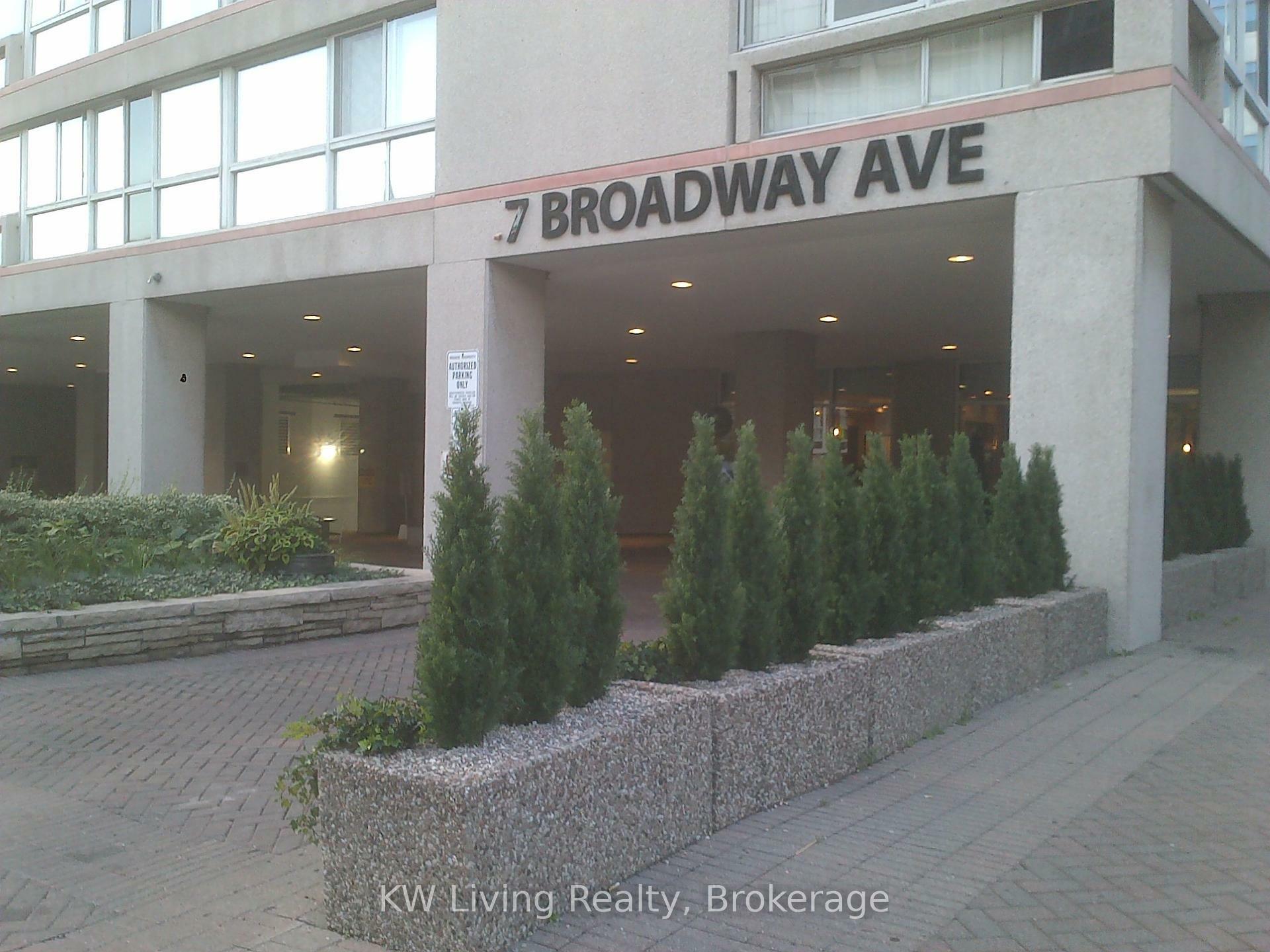 Property Photo: 7 Broadway Avenue Ph-F ON M4P 3C5