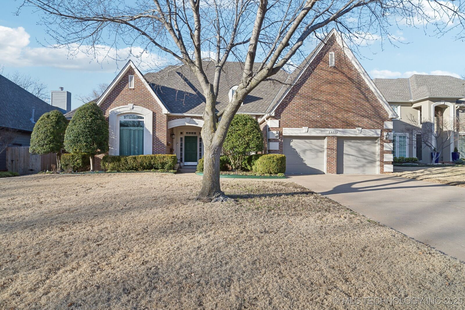 Property Photo:  5411 E 109th Place  OK 74137 