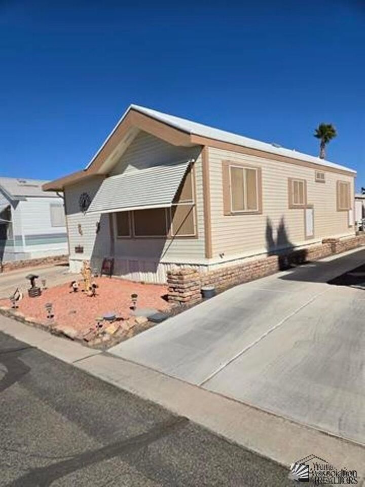 Property Photo: 11261 S Clara Anita AZ 85367
