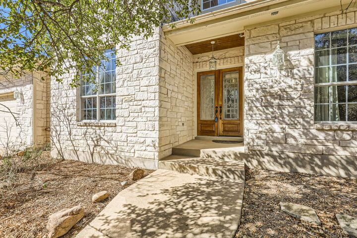Property Photo:  210 Amandas Way  TX 78641 