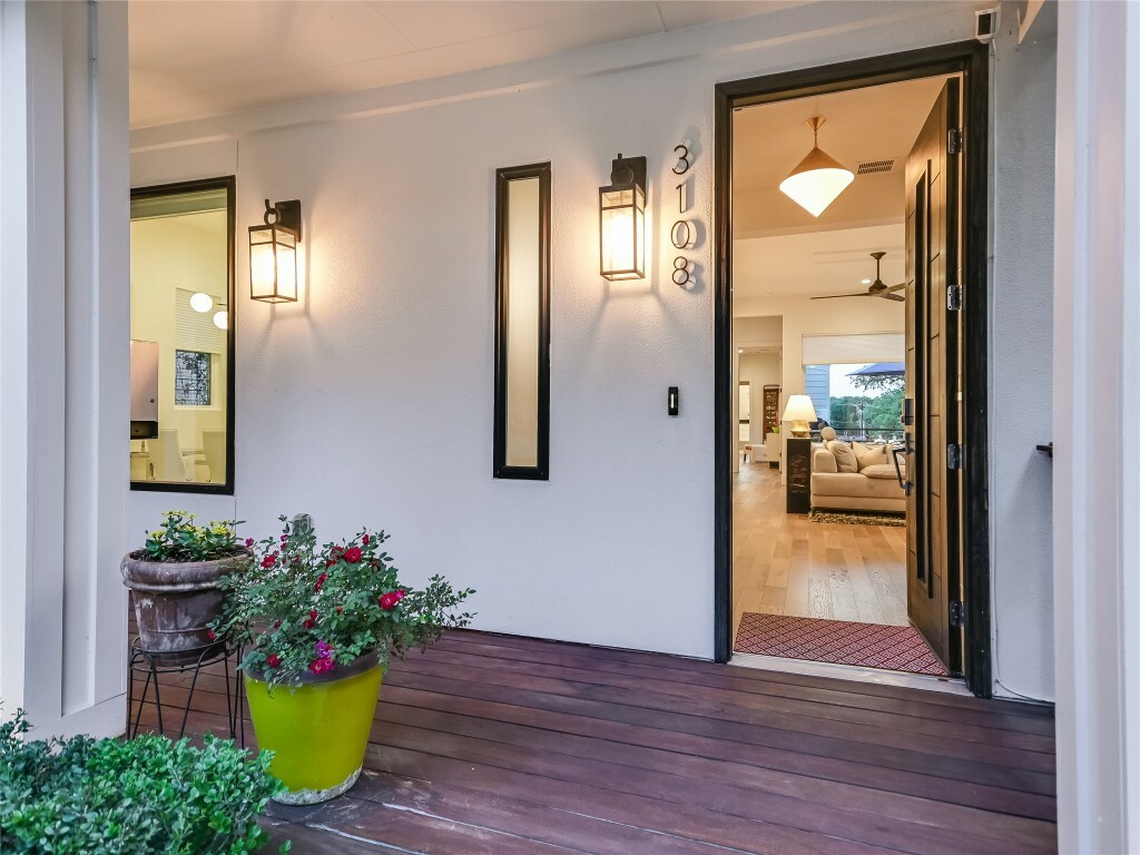Property Photo: 3108 Grandview Street TX 78705